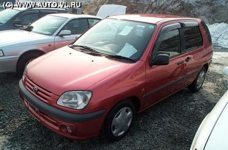 1998 Toyota Raum