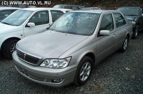 2002 Toyota Vista