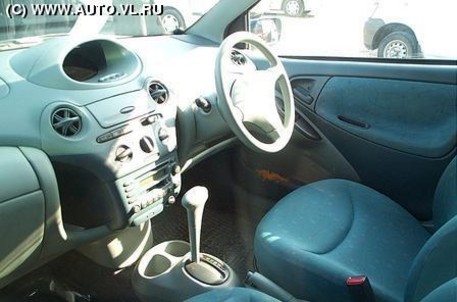 1999 Toyota Vitz