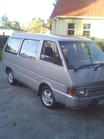 Nissan largo 1990